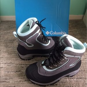 Columbia Whitefield Omni-Tech Boots Size 8.5