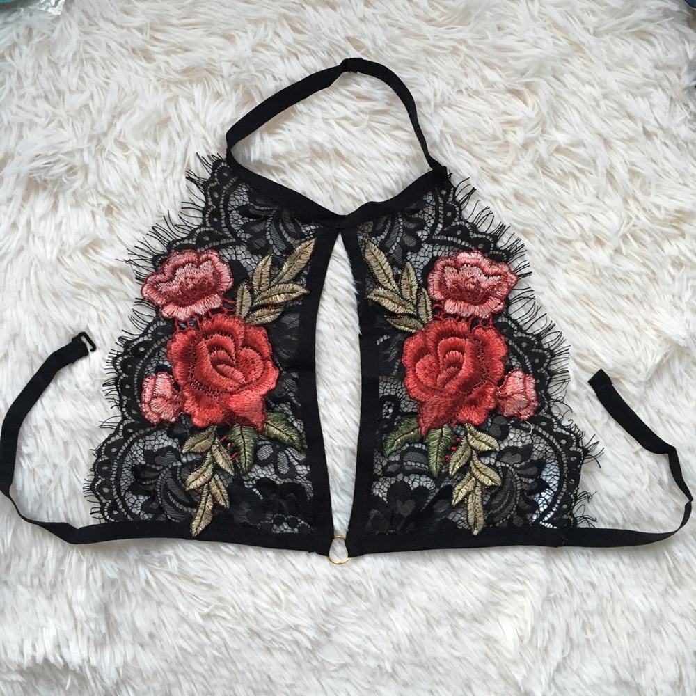 Flash sale❗️Black Lace Bralette With Rose Appliqué - Picture 4 of 6