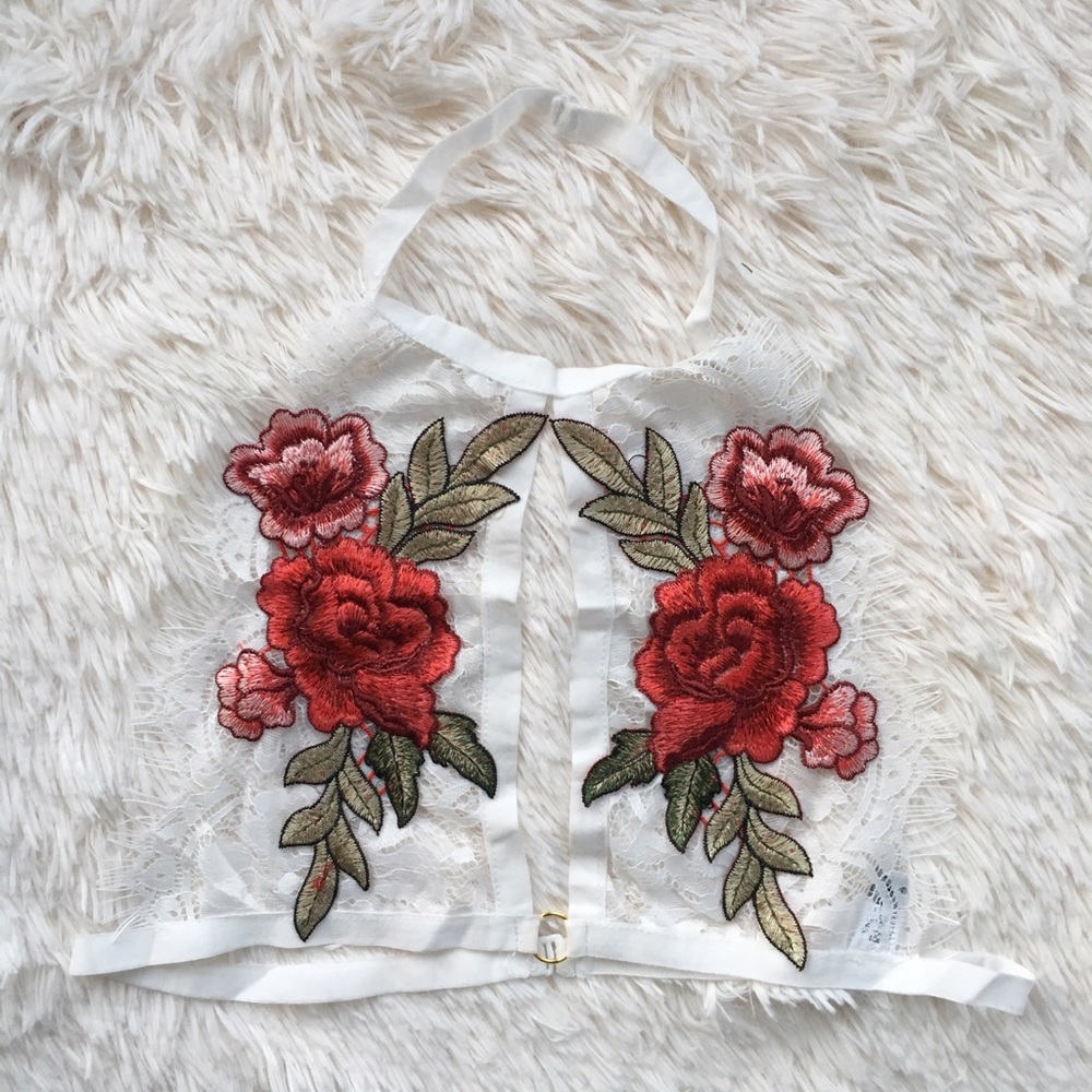 "Gabriela" ll White Lace Bralette w/ Rose Appliqué - Picture 3 of 5