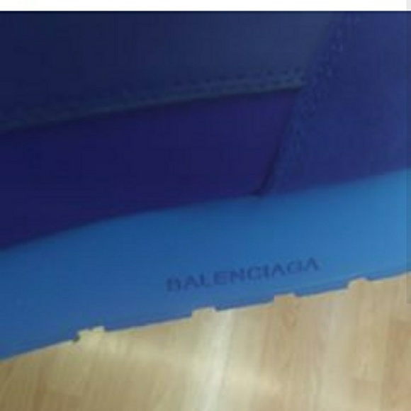 Designer Race Runners - Picture 2 of 2