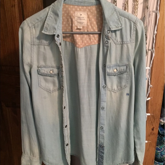 AMERICAN EAGLE NEVER WORN JEAN SHIRT - Picture 1 of 4