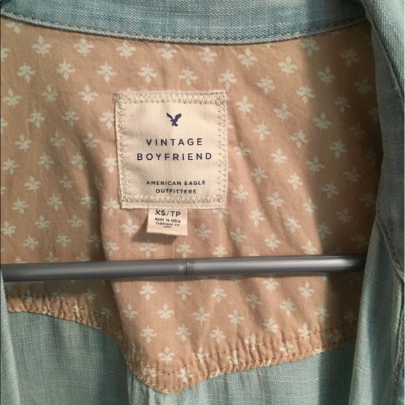 AMERICAN EAGLE NEVER WORN JEAN SHIRT - Picture 3 of 4