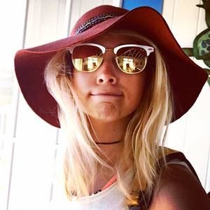 Meet your Posher, Sam