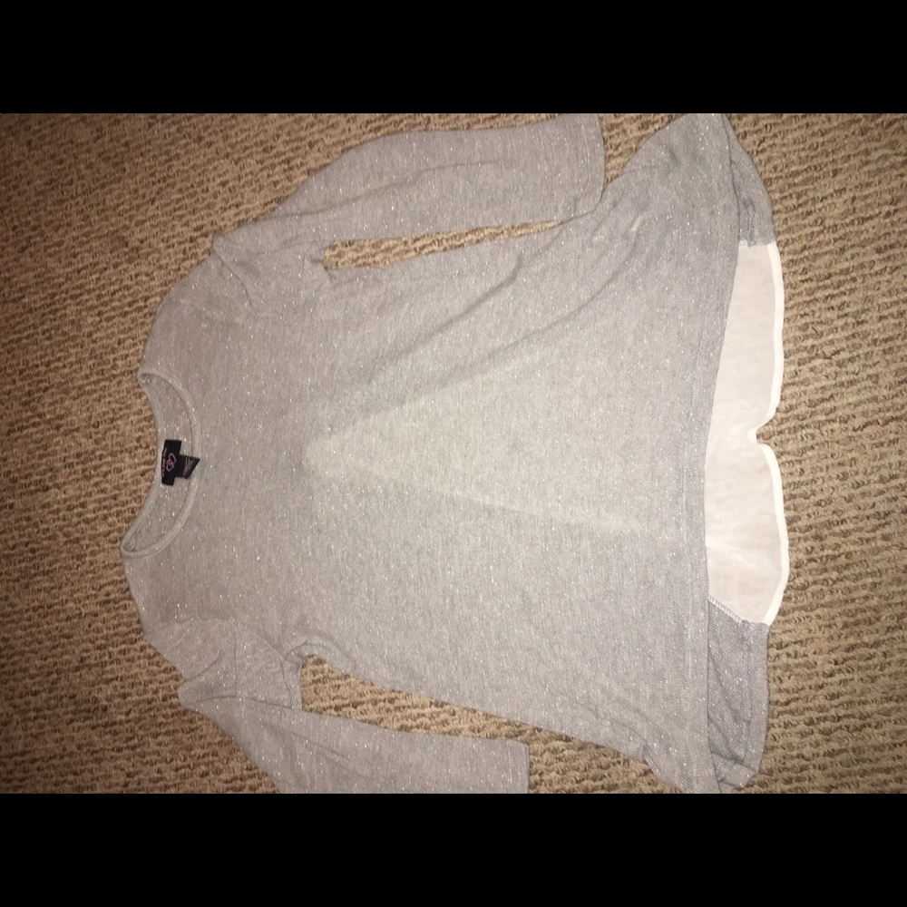 Grey long sleeve girls top