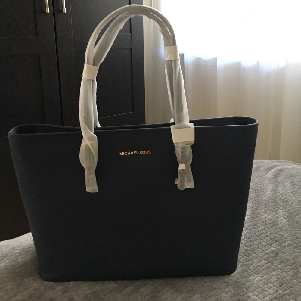 Michael Kors MD Navy Multifunctional Tote