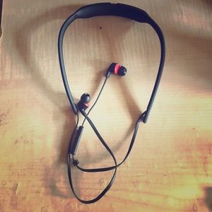 Skull candy wireless headphones Bluetooth enabled