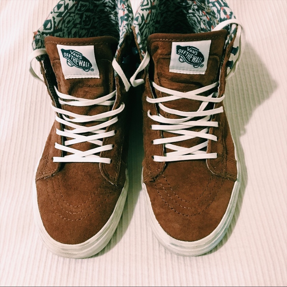 Vans sk8-hi MTE sneakers! Tan suede + tribal print