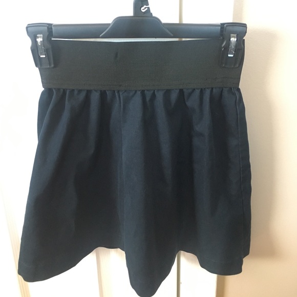 Cute Miley Cyrus Max Azria Skirt - Picture 2 of 4