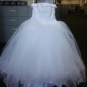 Wedding dress