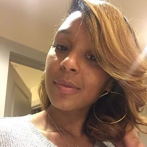 Meet your Posher, Valentina