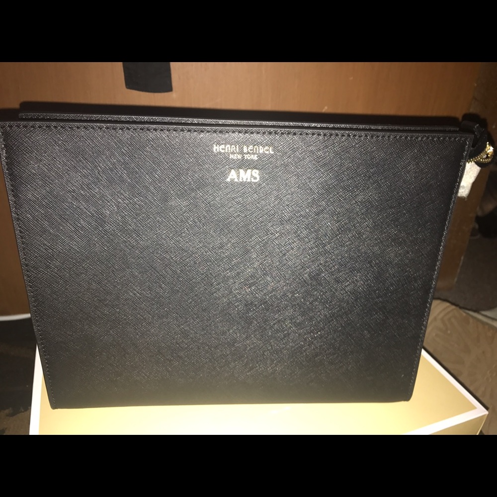 Henri bendel clutch