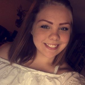 Meet your Posher, Candice