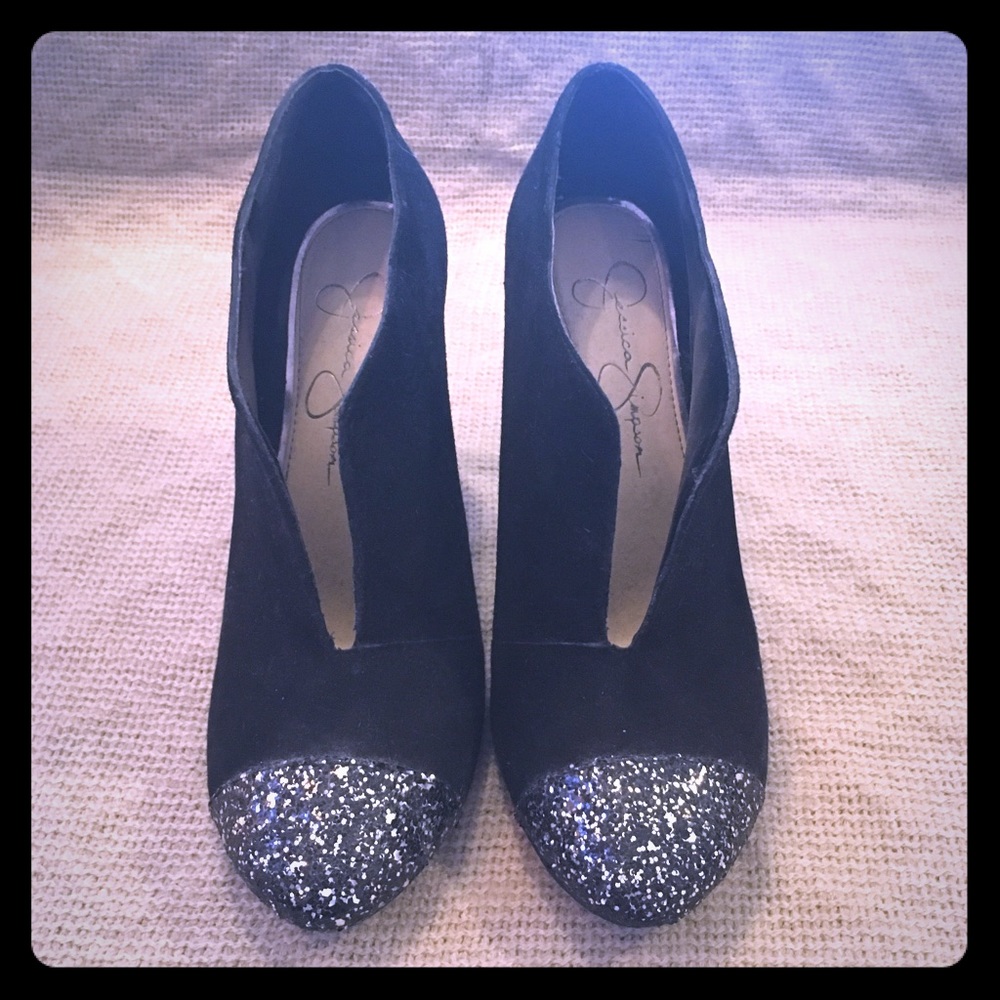 Jessica Simpson heeled bootie