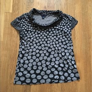Cute & soft Tommy Hilfiger polka dot blouse!
