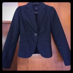 Cute fitted Gap one button blazer