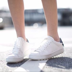 COACH Sneakers