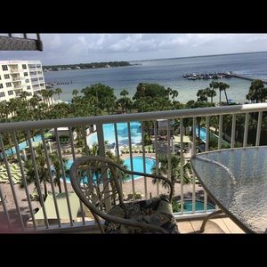 Meet your Posher, Lacey