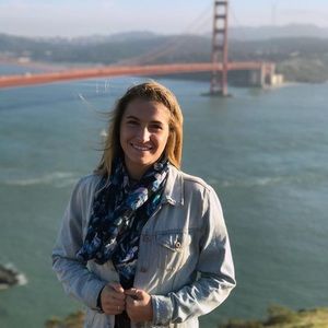 Meet your Posher, Nicole