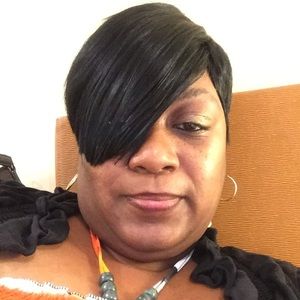 Meet your Posher, Towana