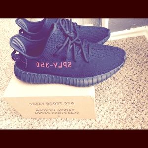 Yeezy boost 350 bred 9.5