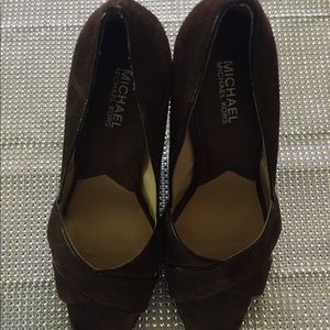 Michael Kors brown sued sandal heels