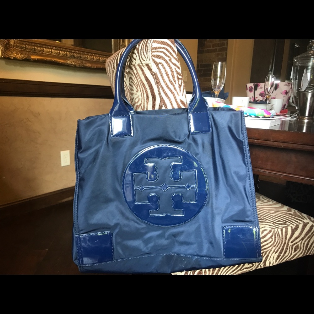 Tory burch purse
