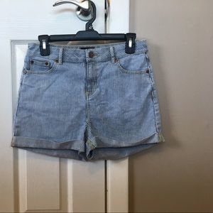 ✨FINAL PRICE DROP✨Striped Shorts