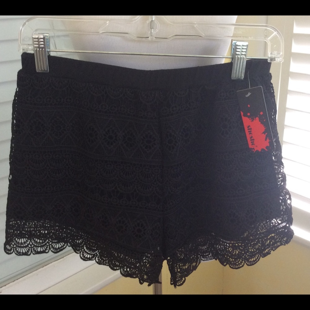 Lace shorts