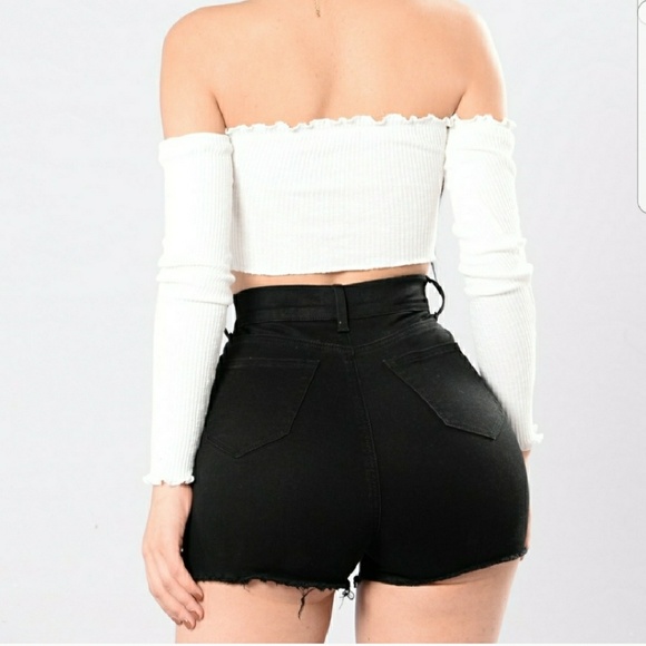 Fashion Nova crop top - Picture 2 of 2