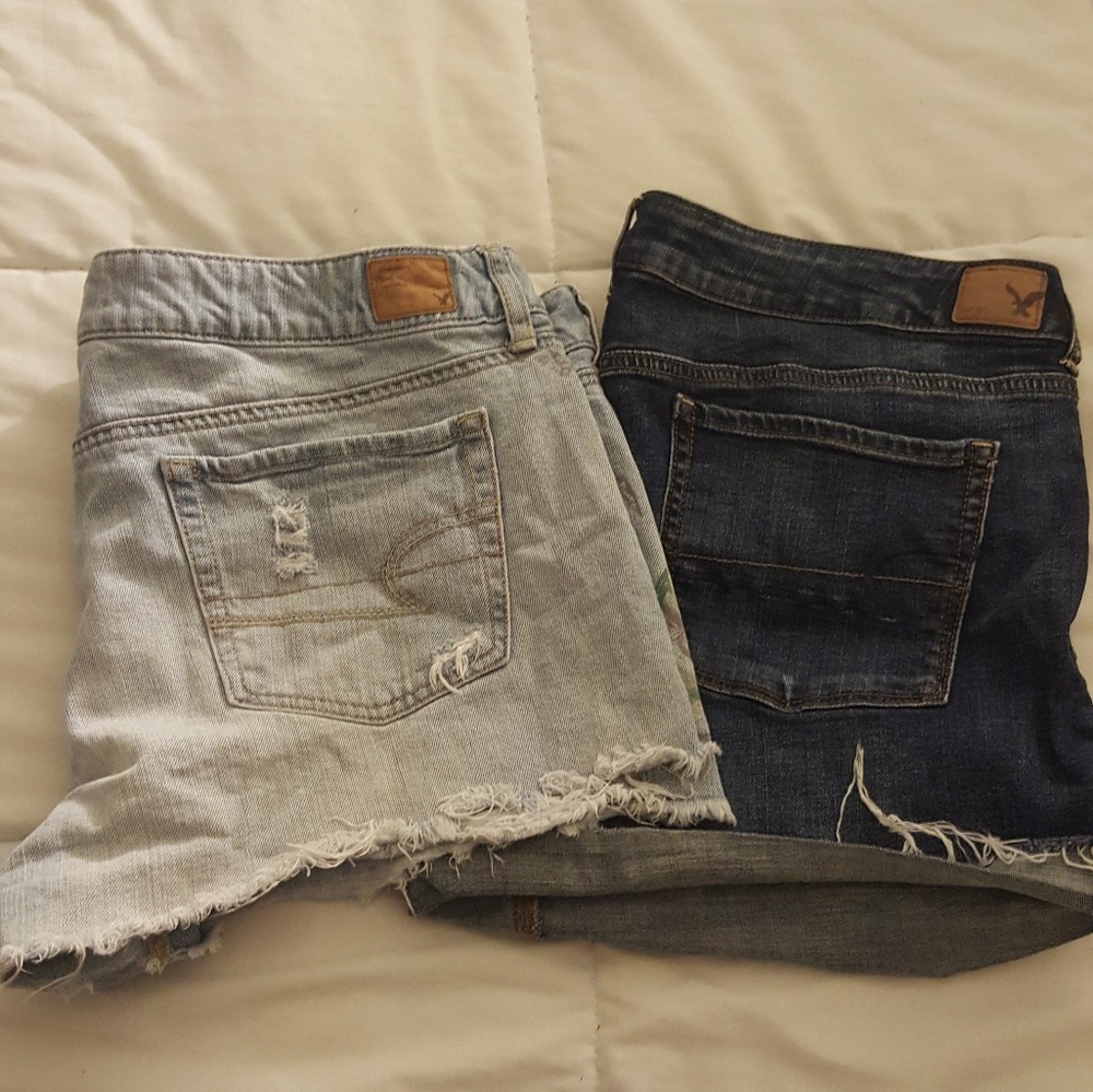 Light wash American Eagle Shorts
