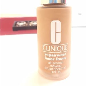 Clinique Repair Wear laser focus all smooth