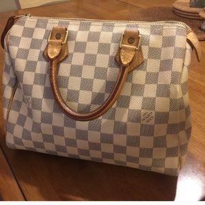 Authentic Louis Vuitton Damier Speedy 25
