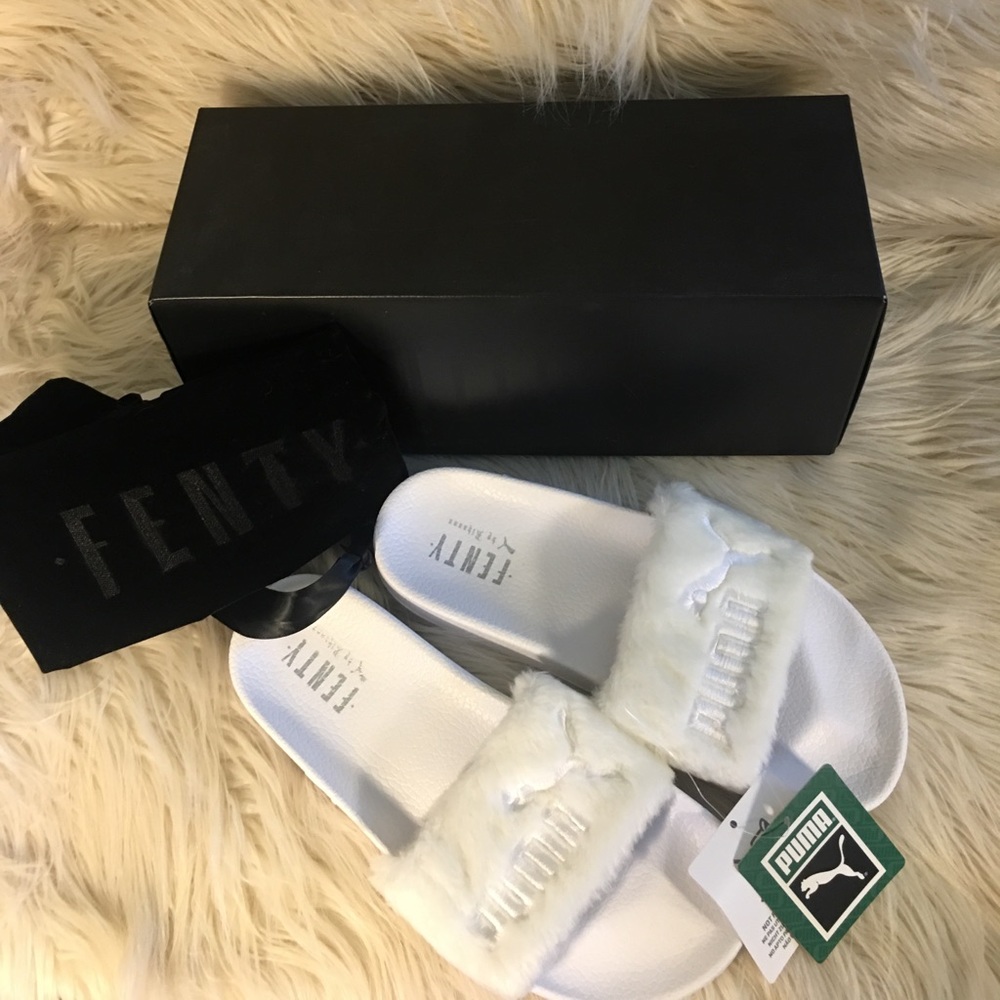 SOLD😍💋🤗Puma Rihanna fenty fur slides🤗😩💋