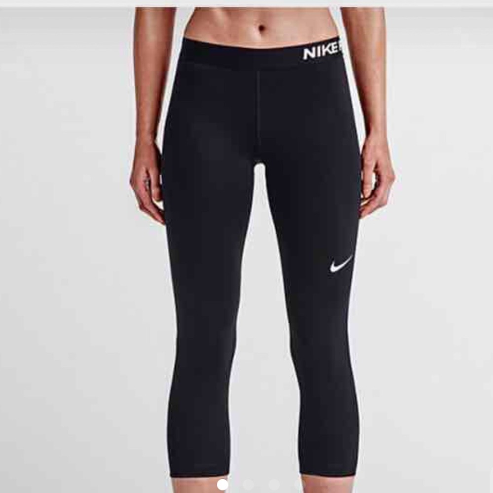 M Nike Pro Dri- Fit Capri *SOLD