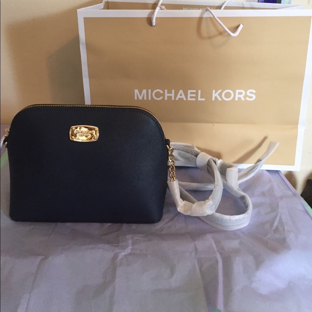 Michaels Kors navy blue CINDY purse NWT!!! 👛👛👛
