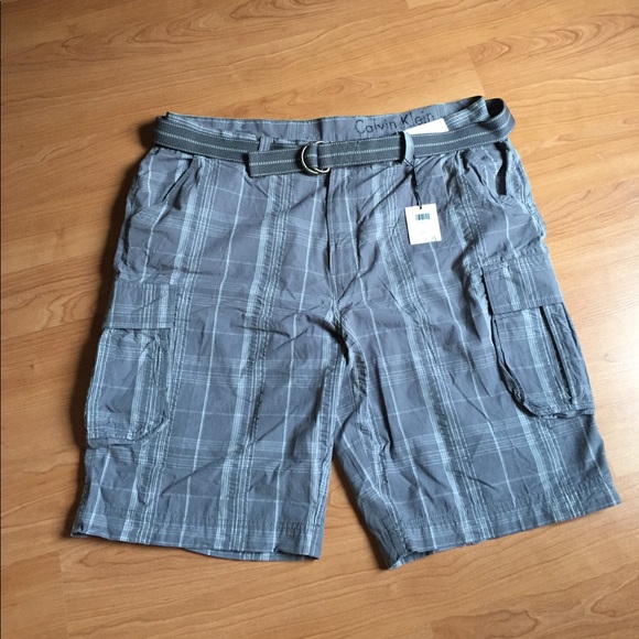 Calvin Klein Other - Calvin Klein cargo shorts. Sz. 40. NWT