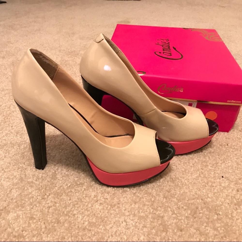 🌼SOLD🌼Two tones beautiful pumps open toes.