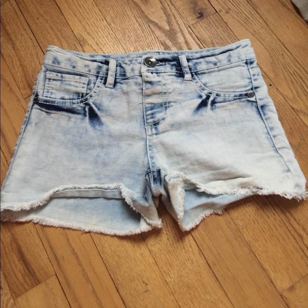 High waisted distressed shorts