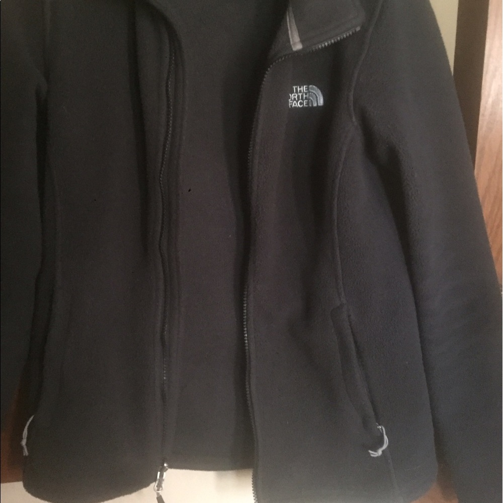North face zip up jacket in black
