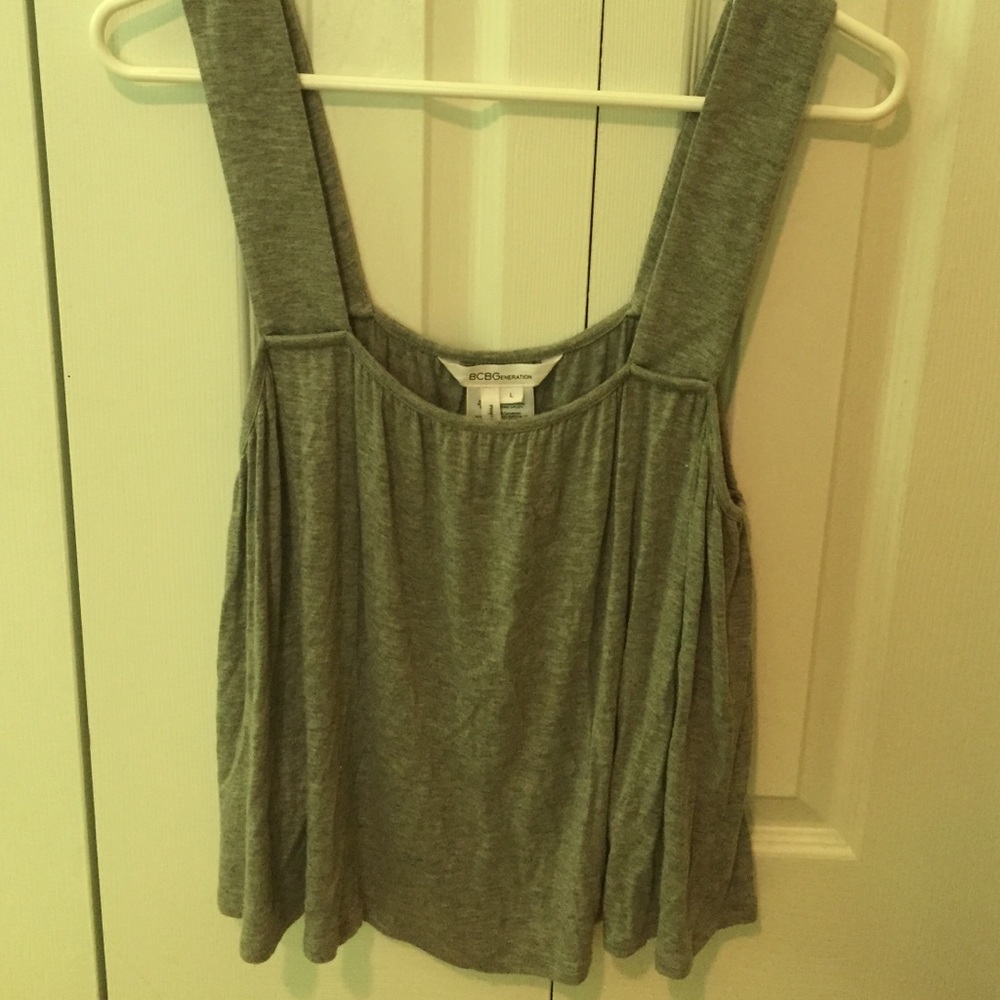 BCBGeneration flown gray sleeveless top