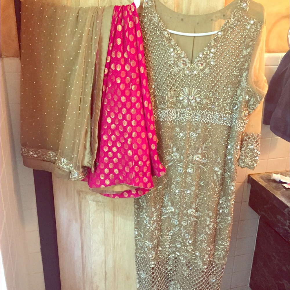 Pakistani wedding clothes