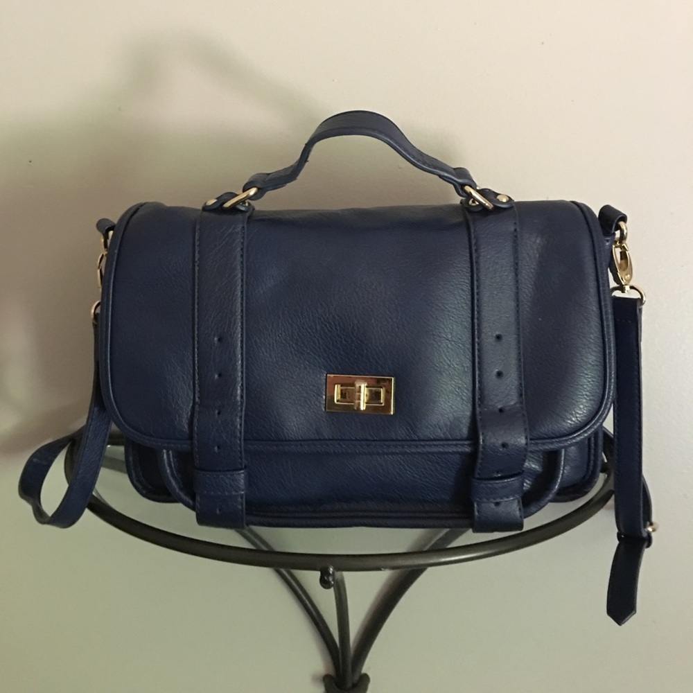 Forever21 navy crossbody/purse