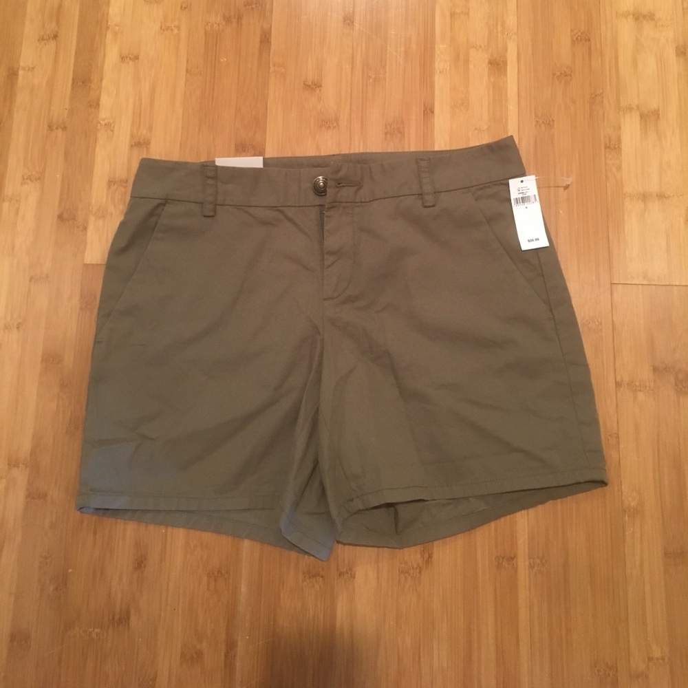 Gap shorts
