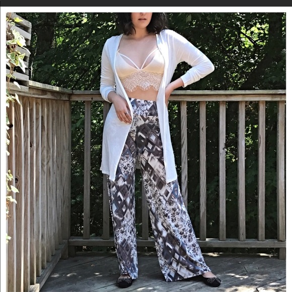 ♦️SALE♦️black bralette - Picture 3 of 4