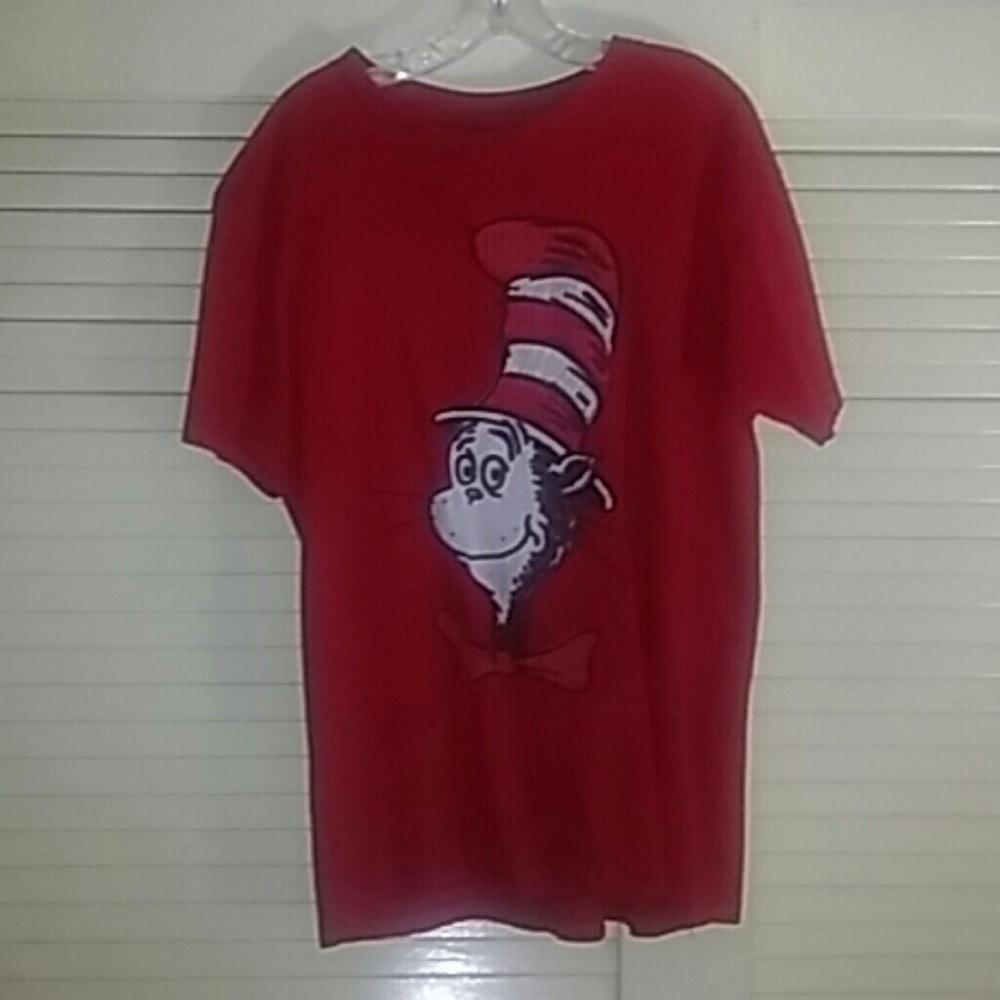 Cat in the Hat T-shirt Size L