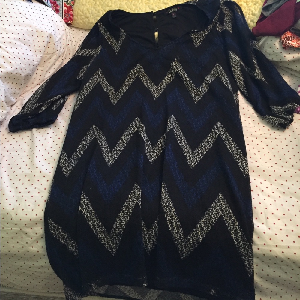 Zigzag black and blue dress
