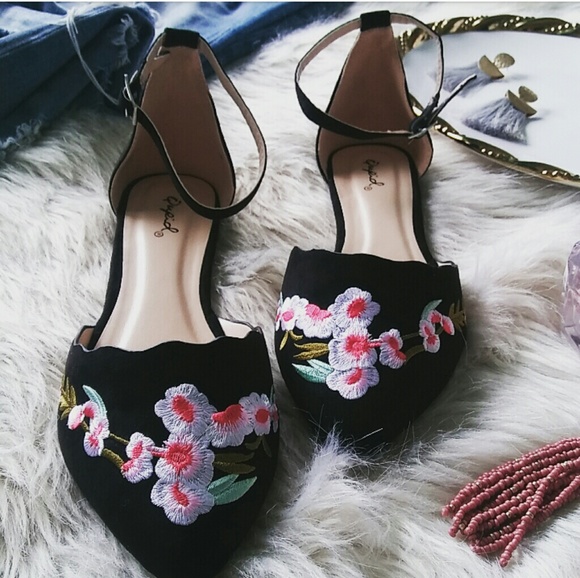 //The Florentine// Black embroidered D'orsay Flat - Picture 2 of 4