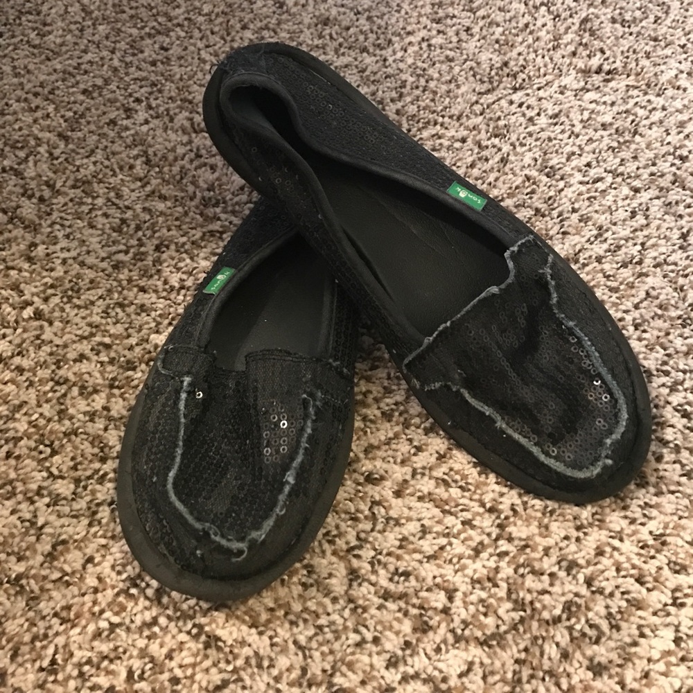 Sanuk Shoes - black with sequins - VERY COMFY