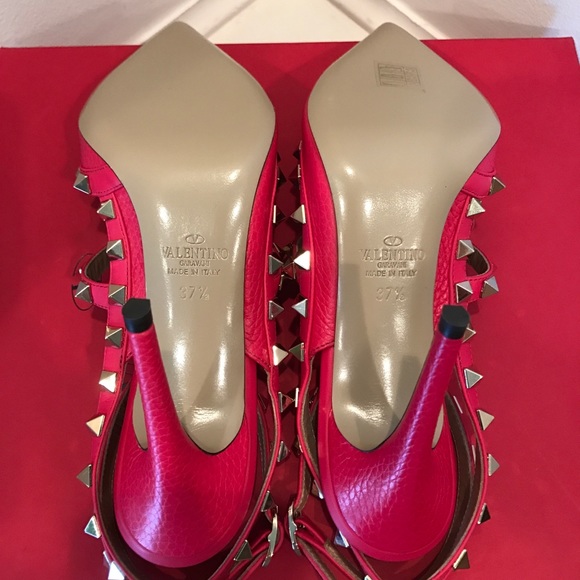 • Valentino • NWT Pink Rockstud T-Strap Pumps 7.5 - Picture 4 of 4