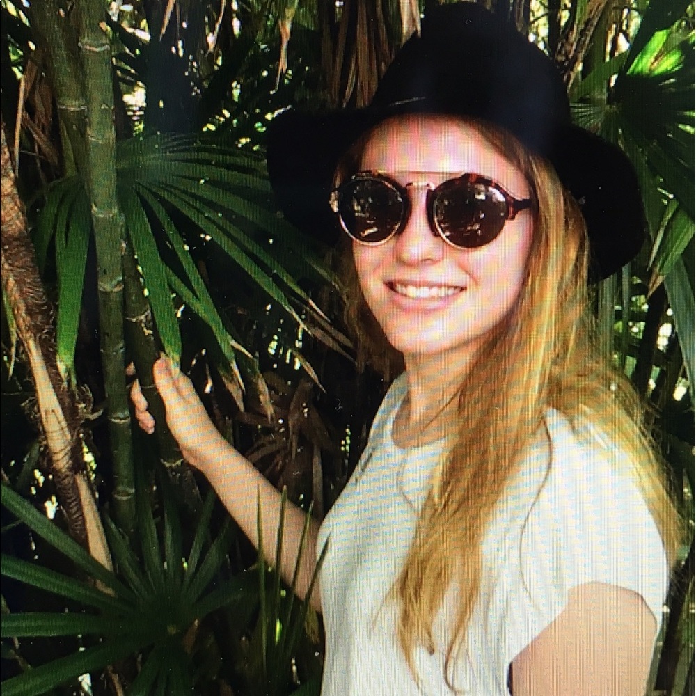 Meet your Posher, Alli